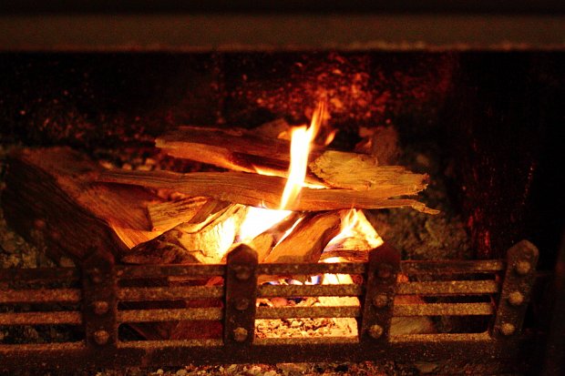 Build layers of kindling in a crisscrossed pattern, increasing the size of the bits with each layer. Again, make sure the flames can get through your stack